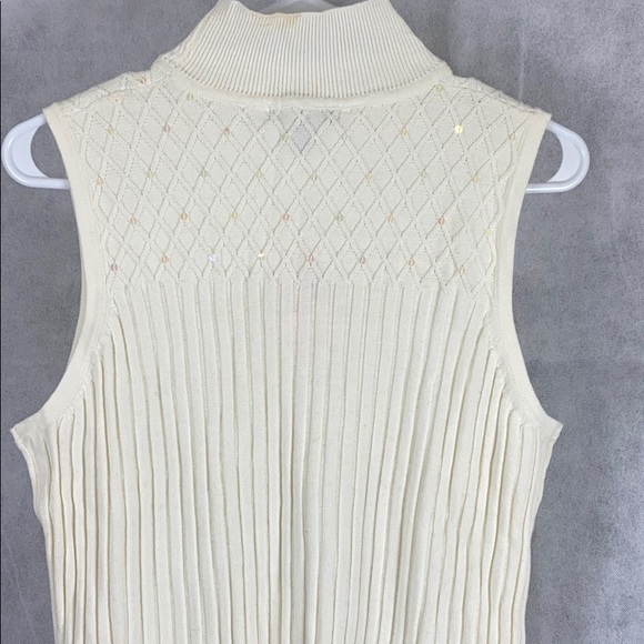 Women’s Turtle Neck Cream Cutoff Sweater - Picture 5 of 5